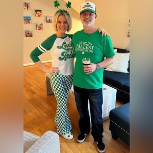 St. Patrick’s Day outfit ladies XS jeans and baseball tee